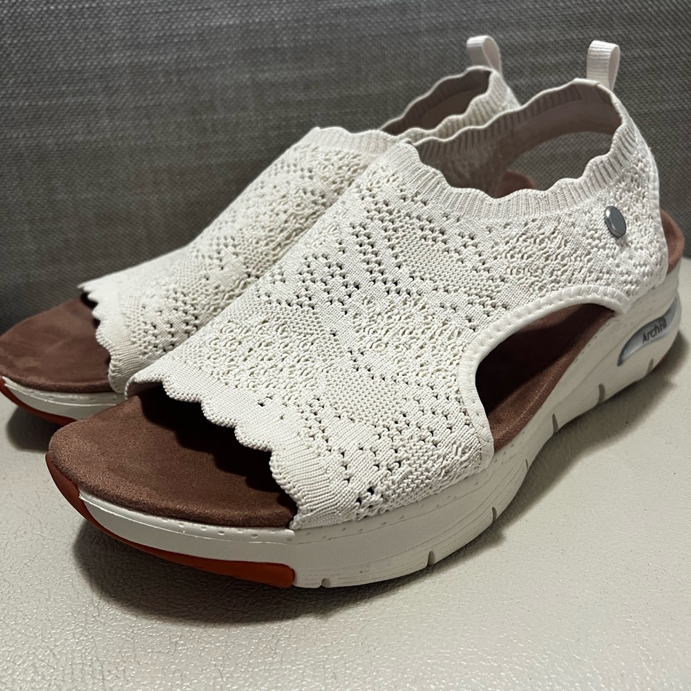 Sketchers Arch Fit Breeze City Catch Cream White Knit Classy Comfort Sandals